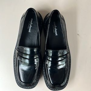 Coke Planet By Steve Madden chunky loafers!!